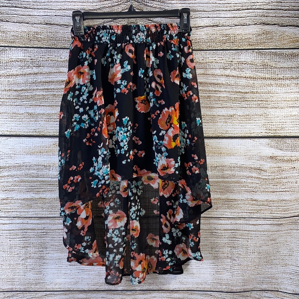 Juniors Small High Low Skirt